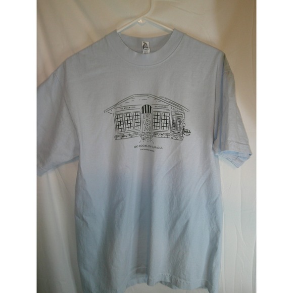 RARE‎ Vintage The Book & Cover Chattanooga, TN Book Store T-Shirt Short Sleeve M - Picture 1 of 3